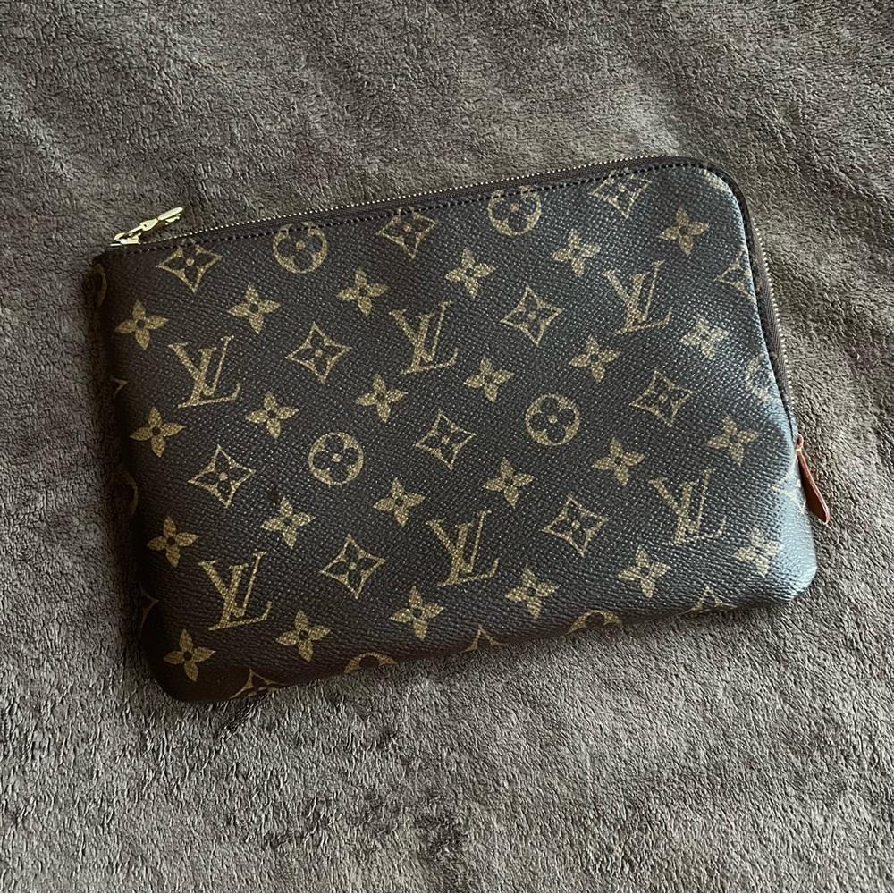 LOUIS VUITTON MONOGRAM ETUI VOYAGE PM - Picture 2 of 13